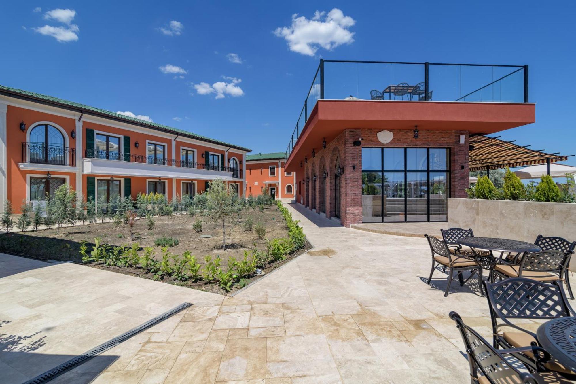 Villas For 4 Or 6 Adults In Therma Village Kranevo Exterior photo